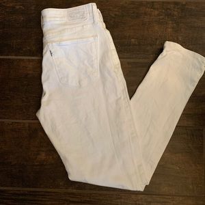 Levi 711 Skinny white pants